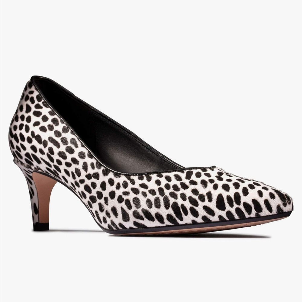 Clarks Laina Court Kitten Heels Beige Cheetah Animal Print Calf Hair 6.5